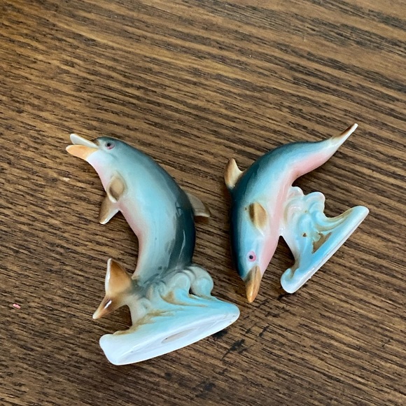 Vintage Dolphins Figurines - Picture 2 of 7